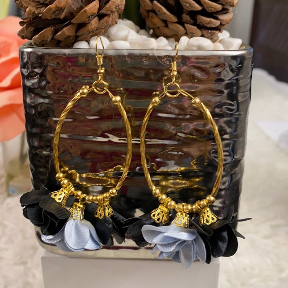 ARTISANAL 14k Gold Plated 4" Chandelier Oval Crystal Handmade Wire Earrings